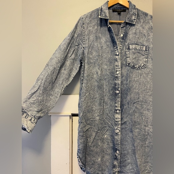 Acid Wash Chambray Shirt Dress - Picture 5 of 10